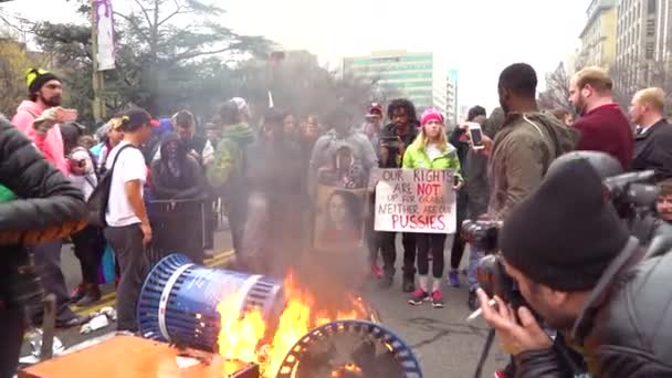 Violence Erupts Donald Trump Inauguration Washington — Stock Video