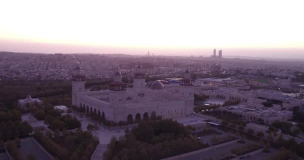 2019 Amman Ürdün Merkezindeki Camide Işıklar Alacakaranlıkta Yanarken Inanılmaz Bir — Stok video