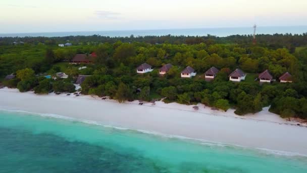 Vuelo Aéreo Con Aviones Teledirigidos Sobre Cabañas Complejos Tropicales Habitaciones — Vídeos de Stock