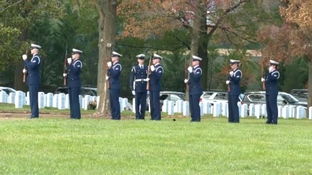 2019 Een Patriottische Militaire Begrafenis Arlington Cemetery Washington Inclusief Een — Stockvideo