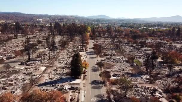 Szokująca Antena Zniszczeń Katastrofy Pożarowej Santa Rosa Tubbs 2017 Roku — Wideo stockowe