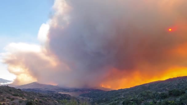 Figyelemre Méltó Időeltolódás Hatalmas Thomas Fire Égő Hegyekben Ventura Megye — Stock videók