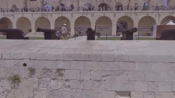 Erődből Vagy Ágyúból Visszatérve Málta Szigete Látható — Stock videók