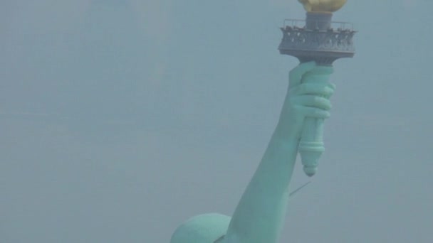 1992 Helicopter Aerial Statue Liberty New York City — Stock Video