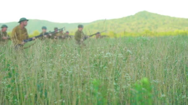 2019 Reconstitution Champ Bataille Première Guerre Mondiale Avec Des Soldats — Video