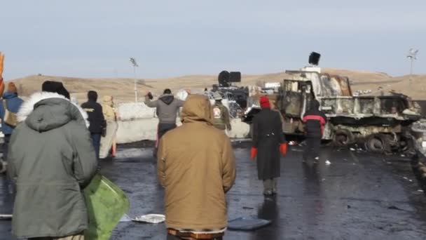 Agentes Federales Levantan Contra Multitudes Manifestantes Dakota Access Pipeline Dakota — Vídeo de stock