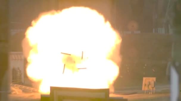 発射されるロケットの極端なスローモーションショット — ストック動画