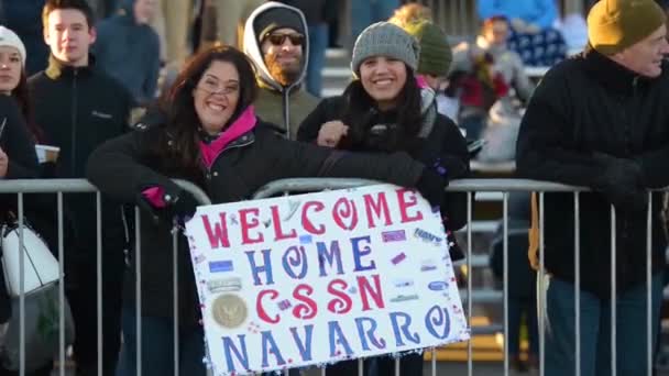 Navy Sailors Arrive Home War Greet Families — Stock Video