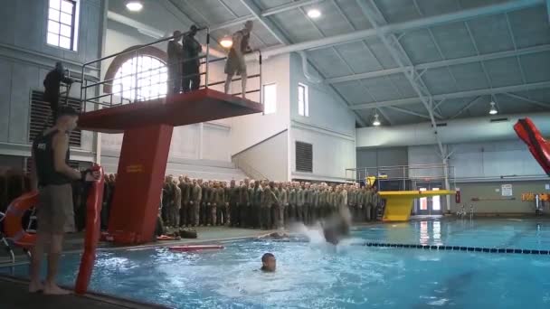 Women Men Basic Training Marine Corps Including Water Training — Vídeos de Stock