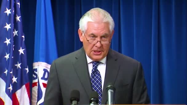 Secretario Estado Los Estados Unidos Rex Tillerson Habla Prohibición Viajar — Vídeos de Stock