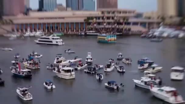 Zeitraffer Tilt Shift Unschärfe Der Massen Von Motorbooten Tampa Florida — Stockvideo