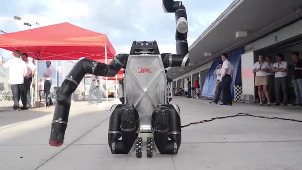 Крупные Планы Роботизированных Технологий Разрабатываемых Учеными Наса — стоковое видео