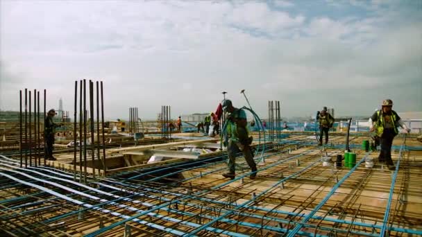 Trabalhadores Encontram Trabalhos Construção Construção Nos Eua — Vídeo de Stock