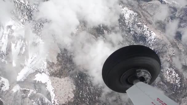 Nasa Scientists Study Sierra Nevada Snowpack Asses California Drought Conditions — Stok video