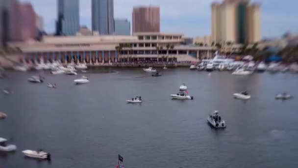 Zeitraffer Tilt Shift Unschärfe Großer Schiffe Beim Einlaufen Den Tampa — Stockvideo