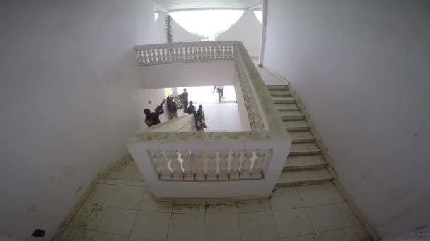 索马里警察和军方突袭一座大楼以抓获一名恐怖主义嫌犯 — 图库视频影像