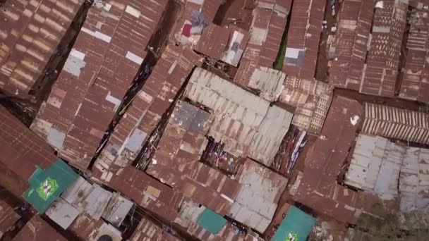 Notevole Colpo Aereo Guardando Dritto Sopra Vaste Baraccopoli Sovrappopolate Kibera — Video Stock