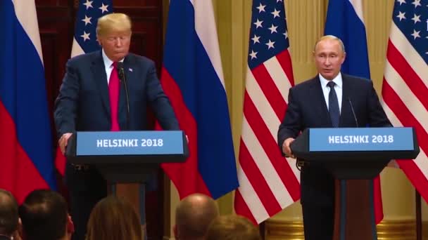 2018 Donald Trump Amerikai Elnök Katasztrofális Kritizált Sajtótájékoztatót Tart Oroszországi — Stock videók
