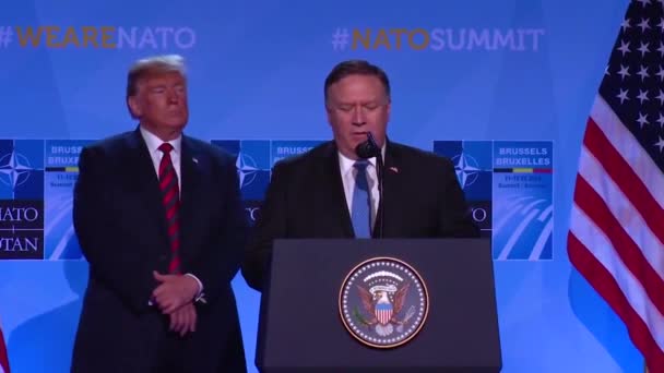 2018年 美国国务卿蓬佩奥 Mike Pompeo 在唐纳德 特朗普总统与金正恩 Kim Jong 举行峰会后 — 图库视频影像