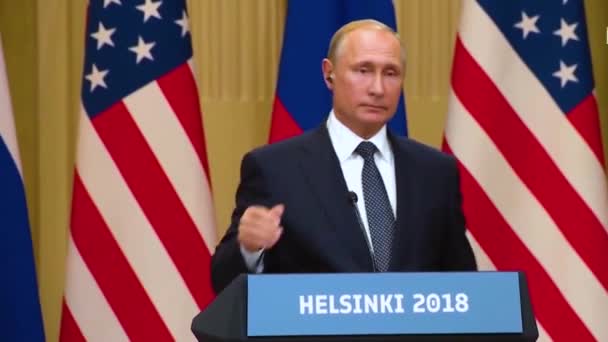 2018年 美国总统唐纳德 特朗普 Donald Trump 在芬兰赫尔辛基举行峰会后 与俄罗斯联邦总统普京 Vladimir Putin 举行了一场饱受批评的灾难性新闻发布会 — 图库视频影像