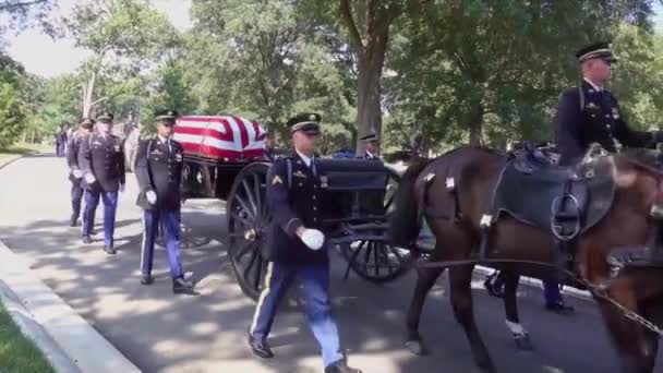 2018 Funeral Militar Formal Para Soldado Morto Nos Eua Cemitério — Vídeo de Stock