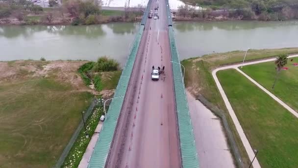 2019 Customs Border Patrol Engage Riot Control Exercise Mexico Border — Stock Video