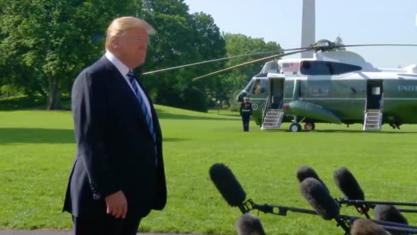 2018 President Donald Trump Answers Questions North Korean Summit Press — Stock Video