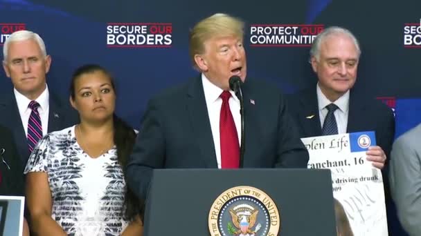 2018 Amerikaanse President Donald Trump Spreekt Zijn Immigratiebeleid Waaronder Het — Stockvideo