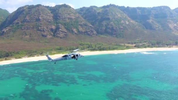 2018 Vidéo Aérienne Hélicoptère Seahawk Volant Large Des Côtes Oahu — Video