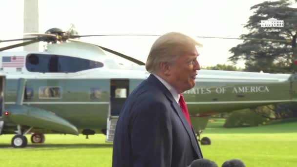 2018 Président Américain Donald Trump Parle Aux Journalistes Enquête Fbi — Video