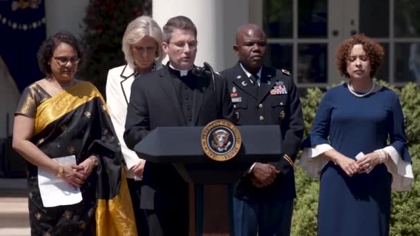 Präsident Trump Und Die First Lady Nehmen Nationalen Gebetstag Mai — Stockvideo