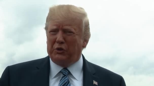 President Trump Speaks Bill Barr Wanting Investigate Jeffrey Epstein 2019 — Stock Video