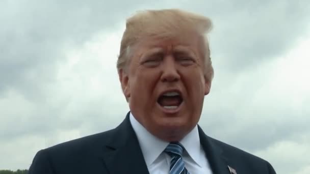 Presidente Trump Diz Que Não Justo Ter Contribuinte Americano Pagar — Vídeo de Stock