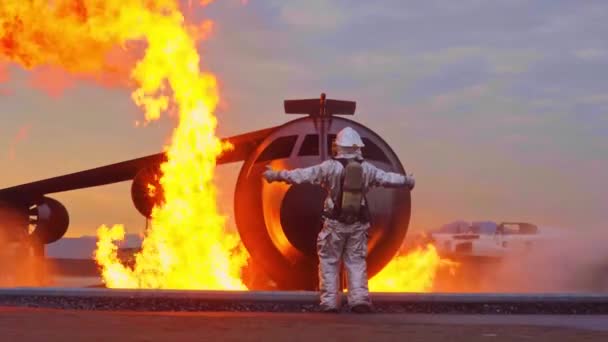 2019 Marineinfanteristen Der Aircraft Rescue Fire Fighting Arff Führen Brandschutzübungen — Stockvideo