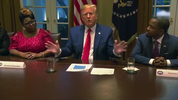 2020 Presidente Donald Trump Dice Che Solo Persone Sono Ammalate — Video Stock