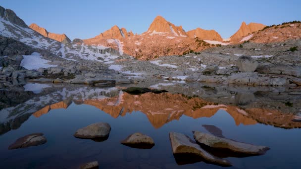 Reflexión Sobre Paisaje Alta Sierra Parque Granite — Vídeos de Stock