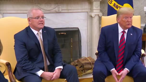 Circa 2019 Presidente Donald Trump Sienta Con Primer Ministro Australiano — Vídeo de stock