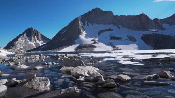 Dziewicza Sceneria Sierra Nevada Nad Jeziorem Royce — Wideo stockowe