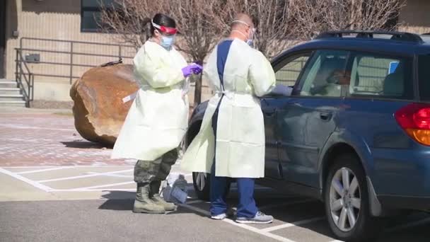 2020 Пацієнти Коронавірусу Covid Протестовані Клініці Drive Thru Пенсильванії — стокове відео