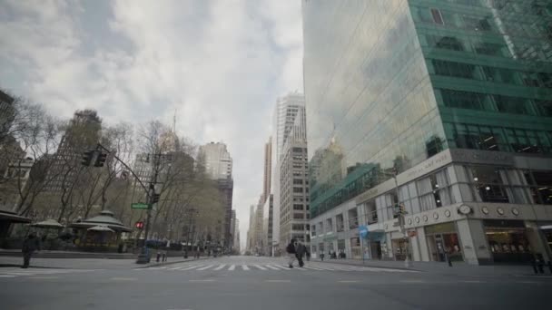 Pov Disparado Ruas Vazias Nova York Manhattan Durante Surto Epidêmico — Vídeo de Stock