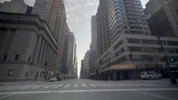 Pov Felvétel Elhagyott Wall Street Tőzsde Üres Utcáiról New York — Stock videók