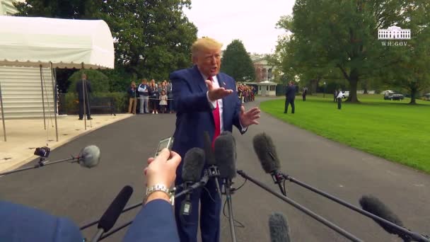 2019 Președintele American Donald Trump Adresează Presei Despre Punerea Sub — Videoclip de stoc