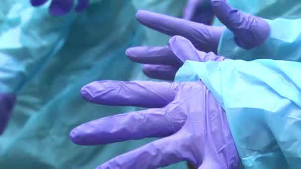 2020 Chirurgische Maskers Toga Andere Beschermende Medische Benodigdheden Worden Getest — Stockvideo