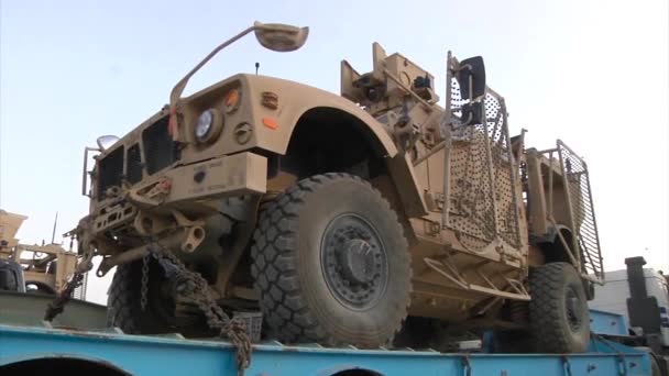 Una Gran Cantidad Equipo Equipo Para Guerra Afganistán Transporta Camión — Vídeos de Stock