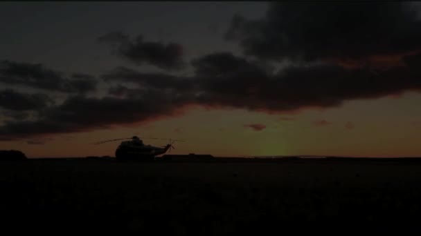 Salida Del Sol Una Base Militar Con Helicópteros Pista — Vídeos de Stock