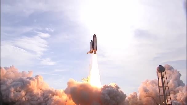 Space Shuttle Endeavor Levanta Cape Canaveral Flórida — Vídeo de Stock