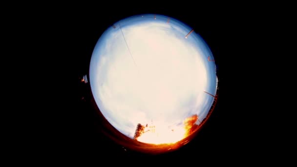 Μια Ακραία Fisheye Ευρεία Γωνία Άποψη Της Εκτόξευσης Πυραύλων Orion — Αρχείο Βίντεο