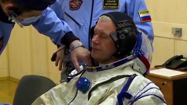 Cosmonautas Rusos Están Preparados Para Vuelo Espacial Estación Espacial Internacional — Vídeos de Stock