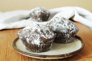 Bir arka plan ev yapımı çikolatalı kek