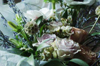 Düğün çiçek aranjmanı